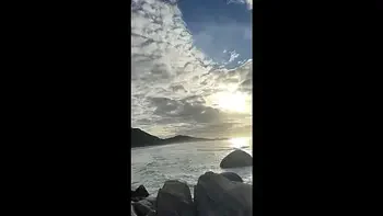 bbc fode duas gatas na praia de nudismo no pelo / bareback / VIDEO COMPLETO XVIDEOSRED OU SHEER / LINK BANNER DO PERFIL