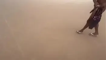 Fui na praia de nudismo da Bahia pra dar pros meus amigos pirocudos.