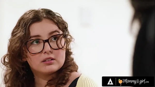 MOMMY'S GIRL - Stunned Leana Lovings Discovers Stepmom Little Puck Wearing A Strap-On In The Morning