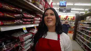 Smiths Employee Quits Job After Meeting Rich Sugar Daddy In Las Vegas