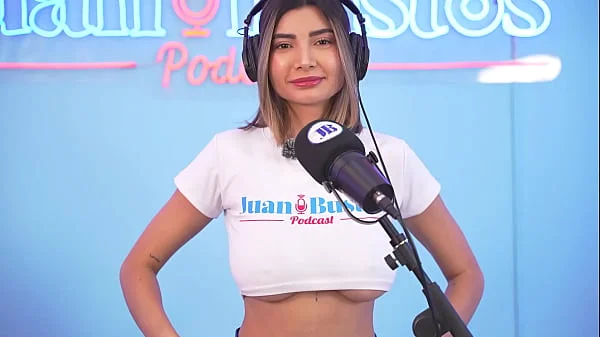 Letizia Fulkers' Huge Oiled Breasts Bounce As She Cums On The Machine