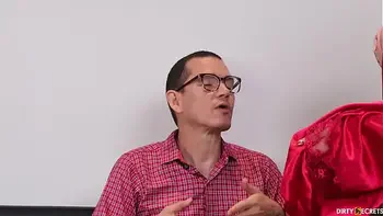 SEXY MILF GETS ASS FUCKED BY VIRGIN BOY