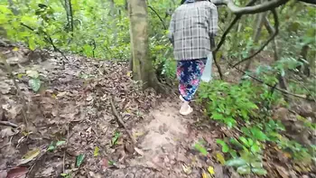 Amateur Thai villagers have sex in the forest public 4K 18