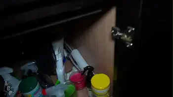 Neighborhood Plumber Fucks Married Women After She Calls For His Great Service