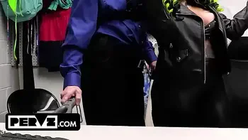 MILF XWife Karen Is A Seasoned Criminal But She Will Not Evade Jizztice Today - Shoplyfter