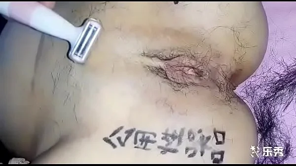 精厕贱妻调教 戴狗链子 露出 尿尿 双洞齐插 剃毛 洗澡 内射