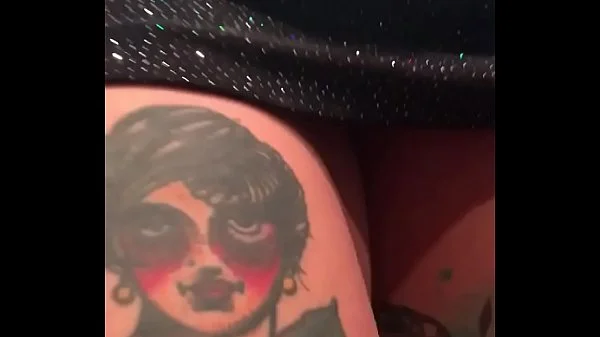 Kimmy fills up on Clyde’s hot piss