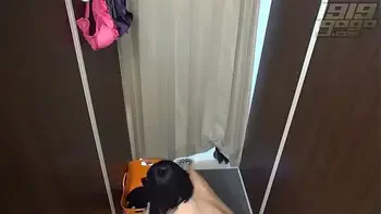 Model strips off Bikini