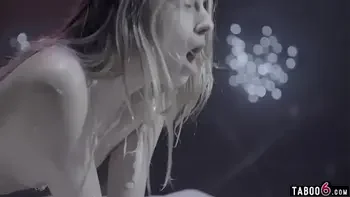 Teen couple taken by aliens star in live sex shows