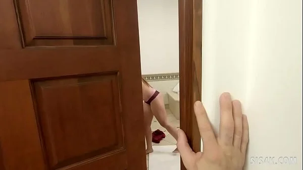 Step brother helps on her virgin Gia Derza -