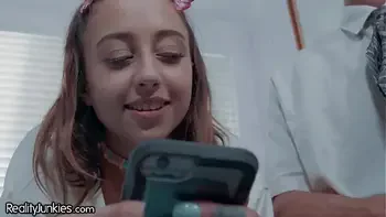 RealityJunkies Marilyn Mansion Teases Step-Dad with Juicy Juggs