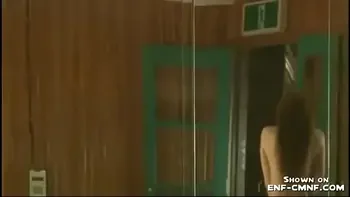 Linda Exhibicionista