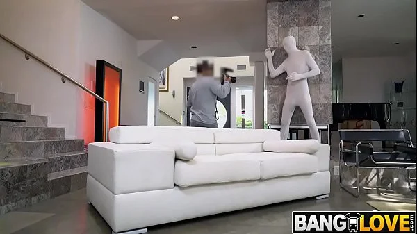 Krissy Lynn Takes On 18 Inches