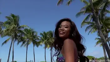 Jules Jordan - Great Day For A Stroll On South Beach With Vina Sky