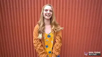 Real Teens - Petite Russian Gets Tight Pussy Stretched