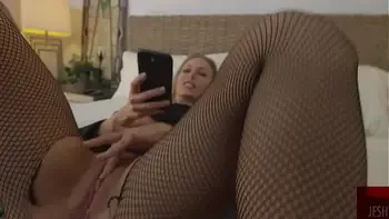 Nicole Aniston Com Buceta Molhada