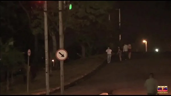 Comeu a mina na atrás do sambódromo de SP