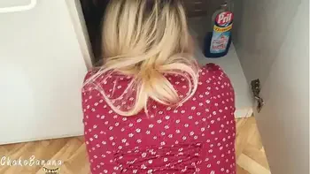Stepsister quick fuck while she is cleaning