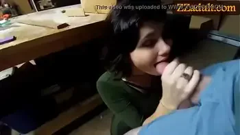 Anybody knows her name?!