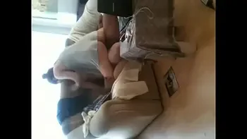 Kucakta Yorulmadan Ziplayan Turk Liseli