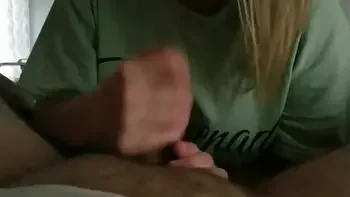 Amateur wife in quarantine who wants her to suck theirs? LittleFeet35