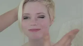 Pearl Sinclair sexy face slapping in Portland