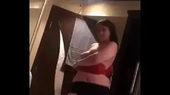 قحبة سورية بالفندق