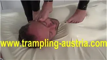 Double Trample In Vacuum Bed