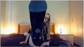 Suck My Black Heels, Loser!