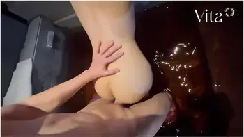 据说泡温泉可以滋养小穴让男朋友试试是不是真的