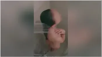 Seducing Bf When Taking Shower, Ends Up Squirting A Lot