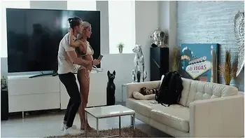 Time Freeze - Photographer Freezes And Fucks Celebrity Yoga Influencer Veronica Leal In Her Mansion