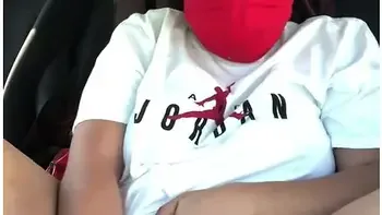 Ebony Try Not To Get Caught Masturbating In Parking Lot