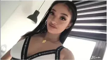 Flashing In Montreal Teaser With Scarlett Bloom