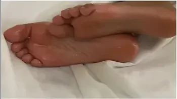 Black Girls Shows Off Her Oily Feet While She Gets Fucked