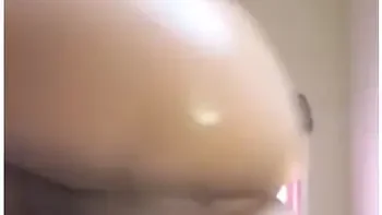 Uniqueen Twerking Her Oily Chunky Ass Come See