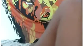 Brazilian Bbw Fucks And Squirts On Webcam