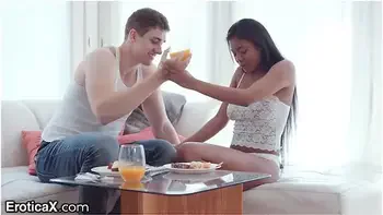 Busty & Beautiful Nia Nacci Erotic Morning Fuck