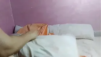 مدام أمينة تحب النيك&والشرطة اتفرج للاخر/كسها كبير