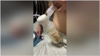 [#short]japanese Mom Milking A Cow In The Park