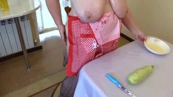 Mature BBW Cooking Dinner with Hairy Pussy Zucchini Orgasm