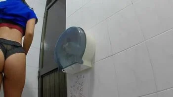 Kinky Public Bathroom Sex Tape with Katrina4deluxe & Pampammedallo - Amateur Big Ass Step Mom & Step Sister Fuck