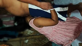 Desi Hot Village School Girl Fucking Hard with Paint Worker - Semadarling