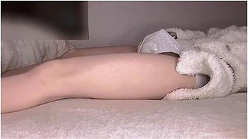 Japanese　 20 Years Old Fair-skinned Shaved Beauty　 Masturbation