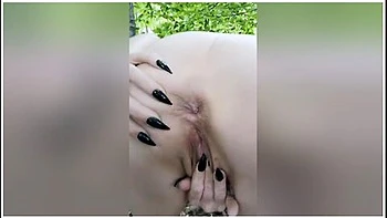 Kiki Deez Gets Horny In Nature Then Cums And Pees