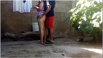 Kissing And Blowjob With My Old Lady In The Backyard, Without Fear Of The Neighbors Seeing Us