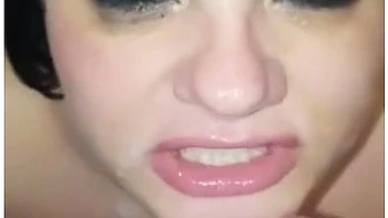 La Stupenda Pamela De Boni Si Fa Sborrare In Bocca Da Francesco Mancino