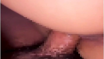 網タイツやカーターストッキンクを履いた人妻か様々なハイフて貫かれ白濁汁か滴り落ちます