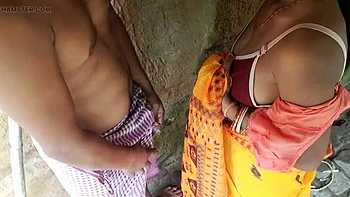 Sexy Indian Bhabhi Outdoor Doggystyle with Trilokinath - Big Boobs and Hard Fucking