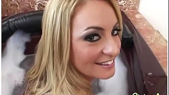 Horny Milf Aline Gives A Bubble Bath Handjob